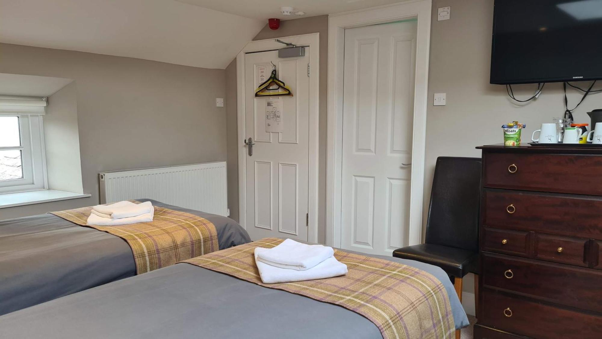 Glenisla Hotel Blairgowrie and Rattray Zewnętrze zdjęcie